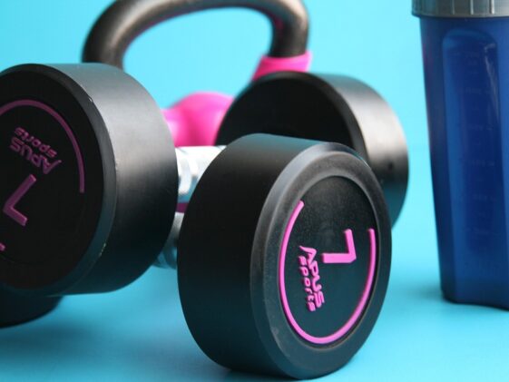 What is the largest amount of nutrients from category amino in percentages found in the human body